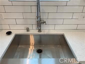 Building Photo - 1143 Irolo St