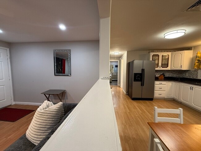 Building Photo - 89 Westwood Dr