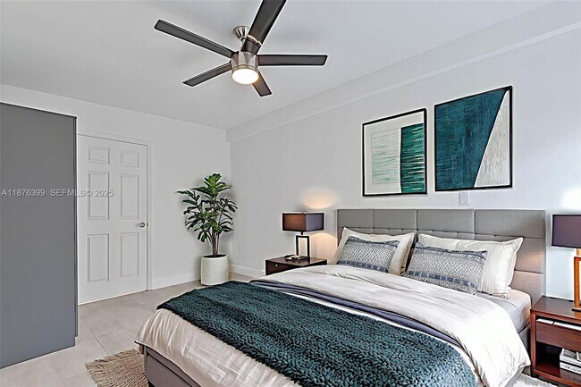 Building Photo - 259 NE 56th St