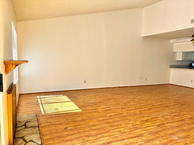 Building Photo - Available Now is a Condo style Townhouse i...