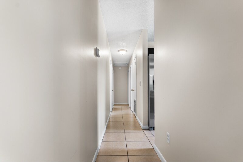 Building Photo - 4986 Tan St