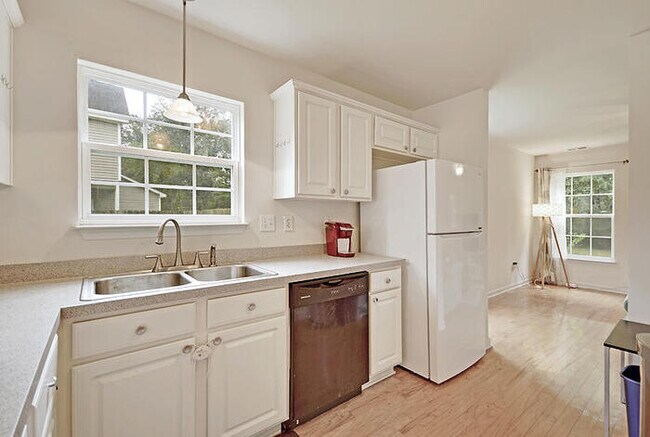 Building Photo - 2525 Wayne Scott Court FOR RENT!