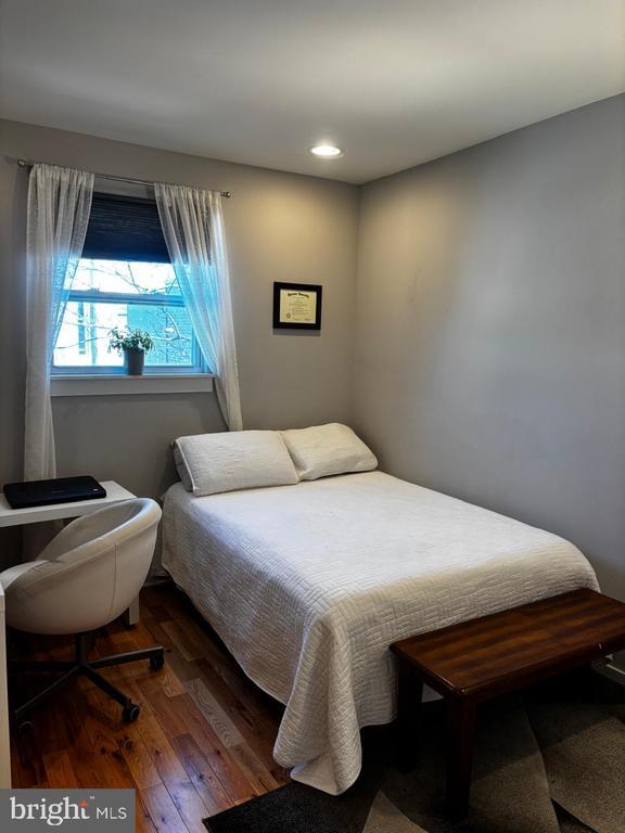 Building Photo - 2633 Earp St