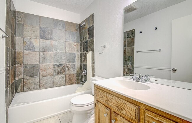 Building Photo - 3558-3560 Ranch Road 2222