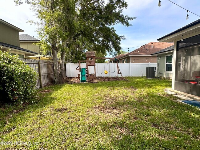 Building Photo - 12385 Rouen Cove Dr