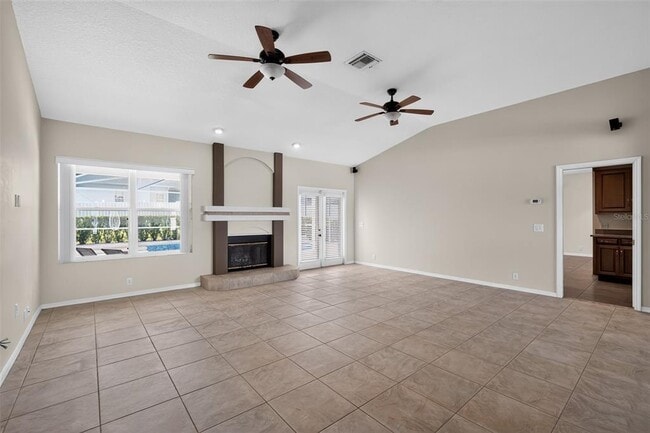 Building Photo - 1850 Sandy Knoll Cir N