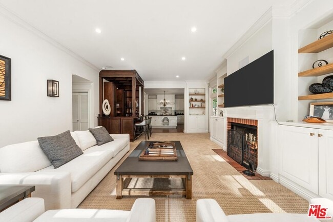 Building Photo - 515 S Westgate Ave