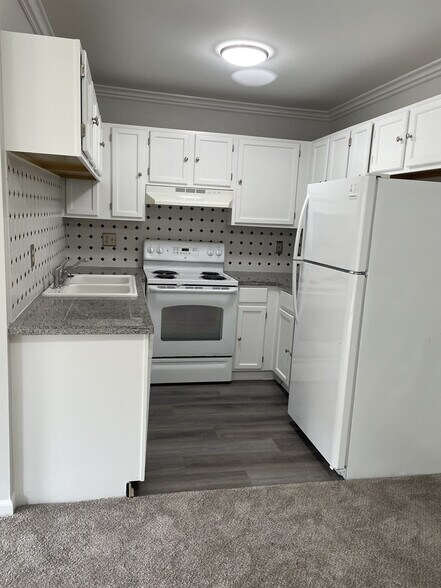 Building Photo - 38589 Wellington Dr