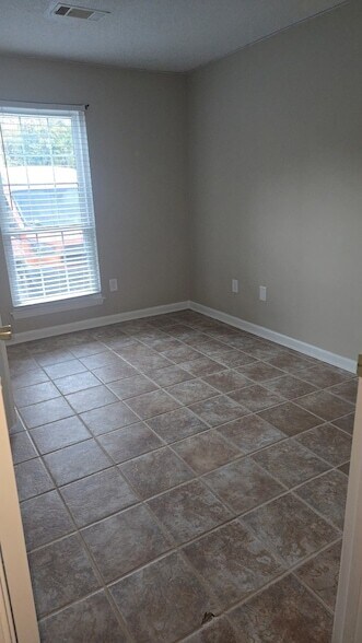 Building Photo - 1245 Old Lascassas Rd