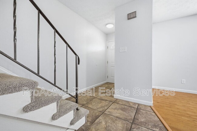 Building Photo - 3228 Dunnbury Ct