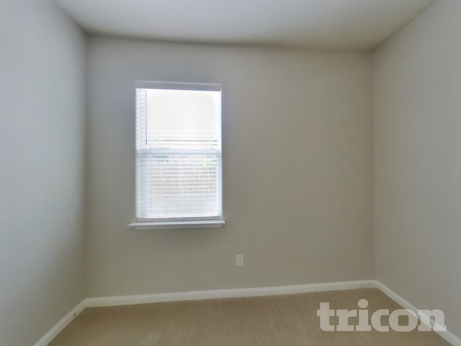 Building Photo - 417 Sapphire Ln