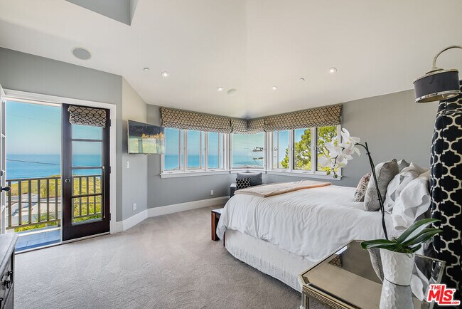 Building Photo - 2962 Valmere Dr