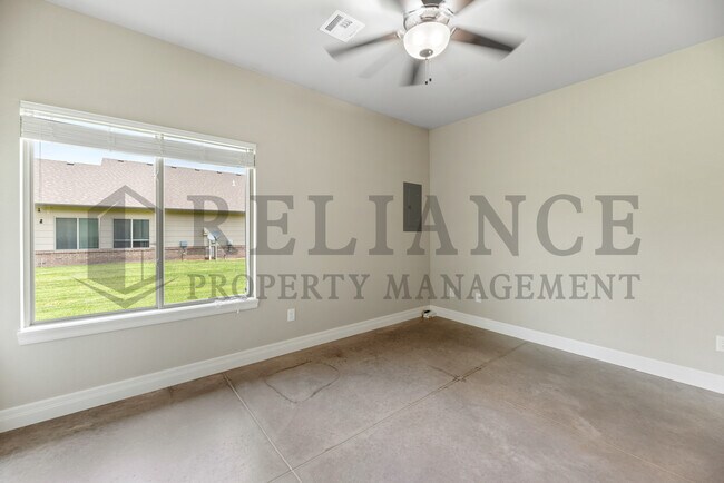 Building Photo - 13619 W Hunters View Ct
