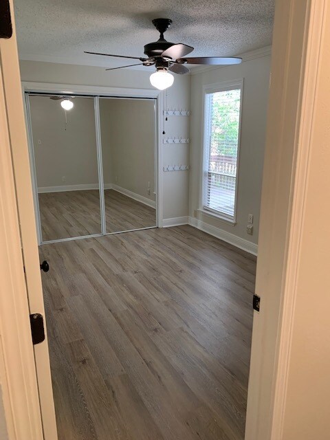 master - 140 Lakeside Villa