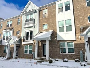 Building Photo - 6257 Sandbelt Dr