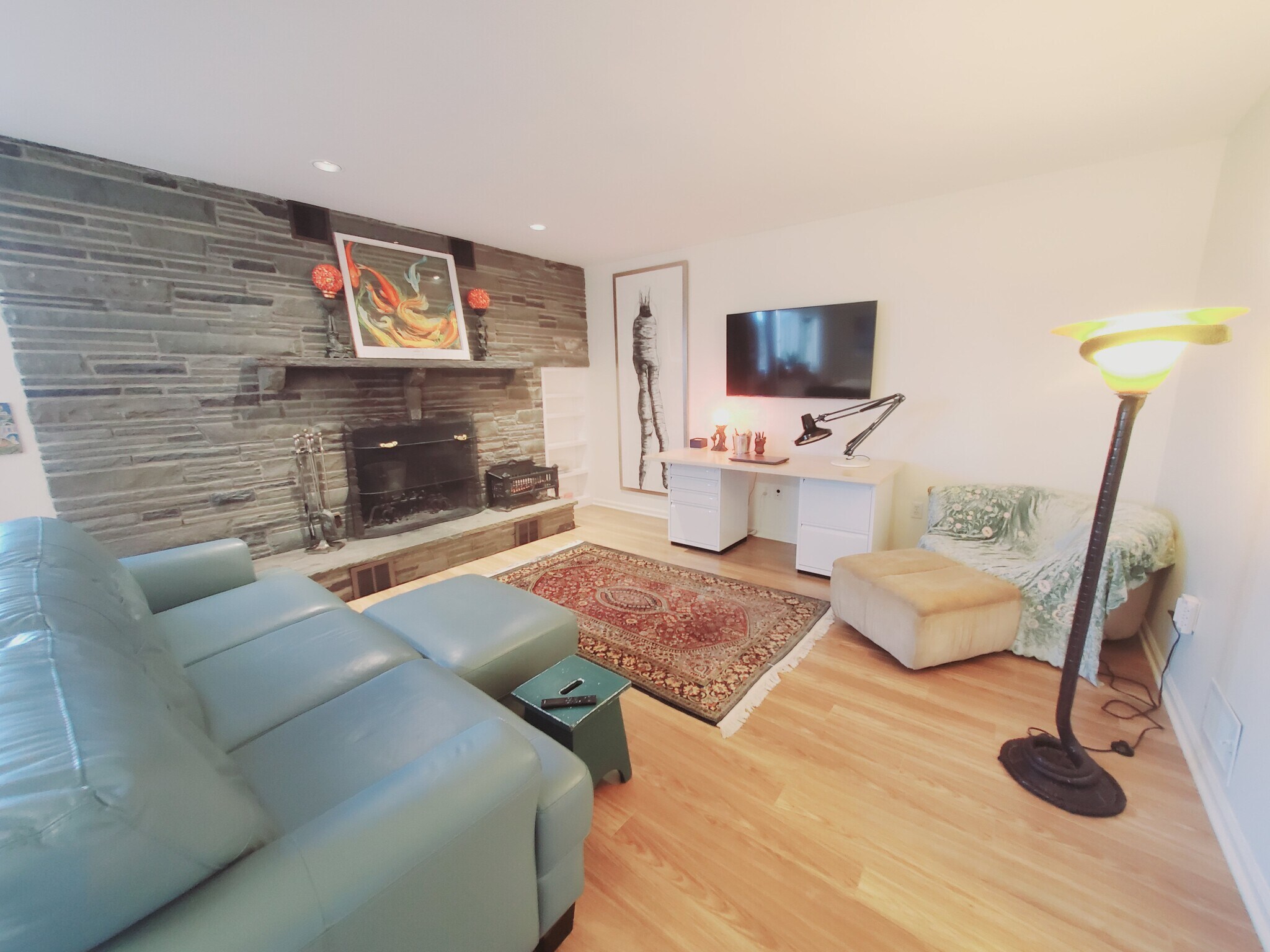 Building Photo - 55 Whitmore Ln