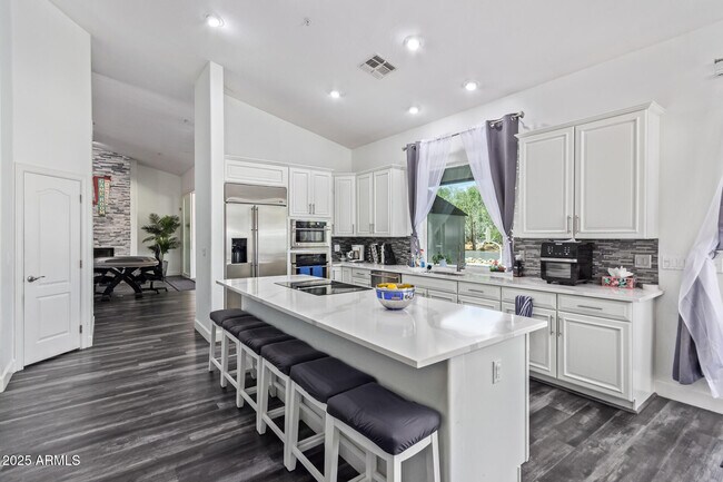 Building Photo - 10230 E Cochise Dr