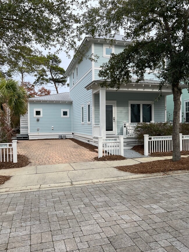 Building Photo - 74 Greenway Park Avenue