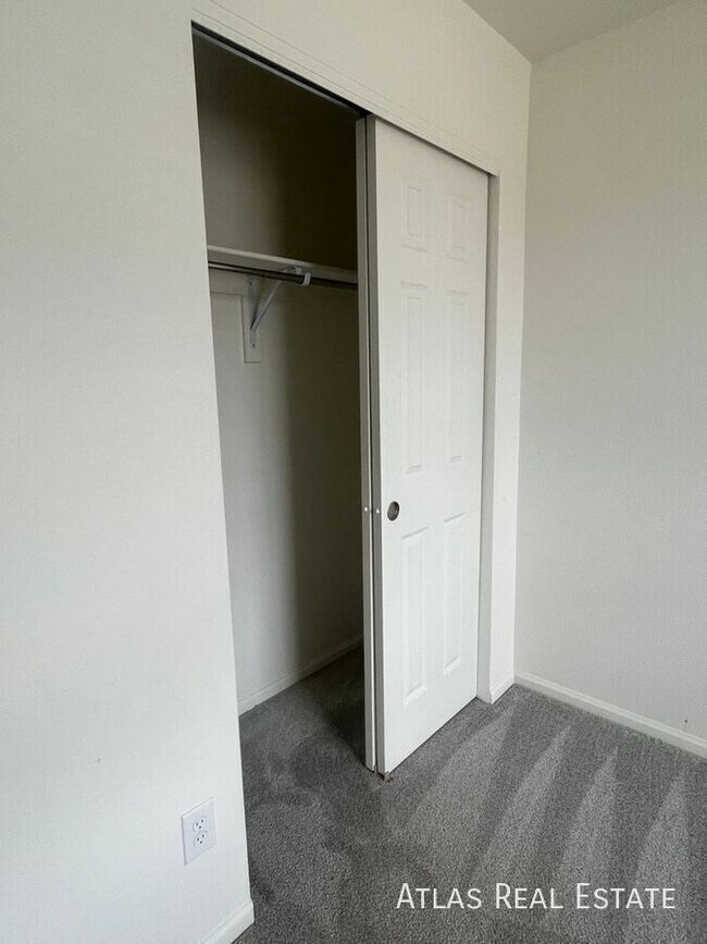 Building Photo - 17704 E 103rd Ave