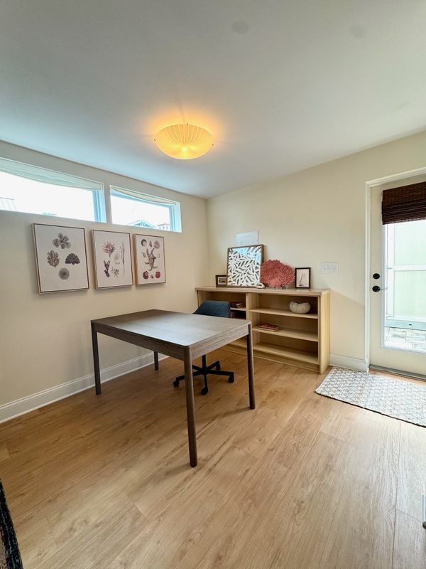 Building Photo - 221 13TH Ave