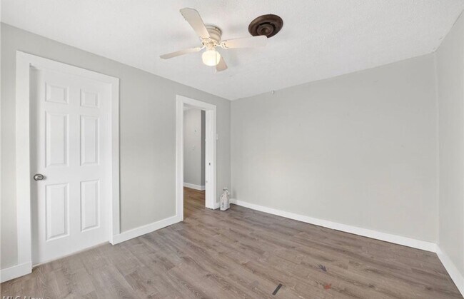 Building Photo - 2763 W 32nd St
