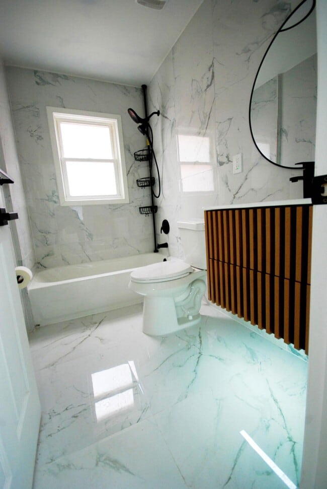 Building Photo - 20532 Lesure St