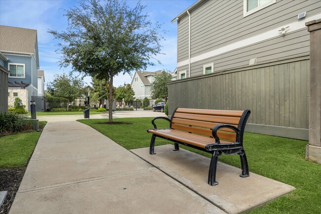 Building Photo - 1504 Callaking Pl