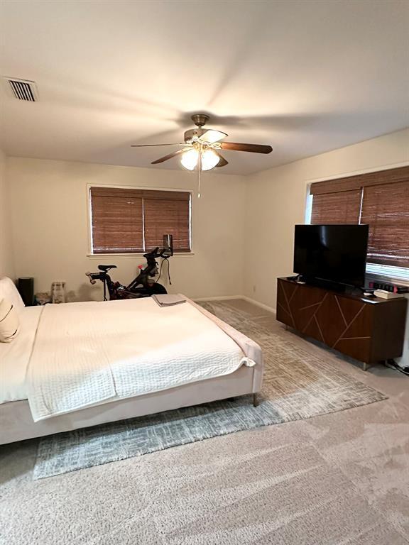 Building Photo - 2110 Potomac Dr