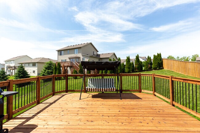 Building Photo - 6311 Fairway Dr NW