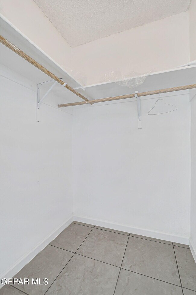 Building Photo - 14208 Desert Fire Ct