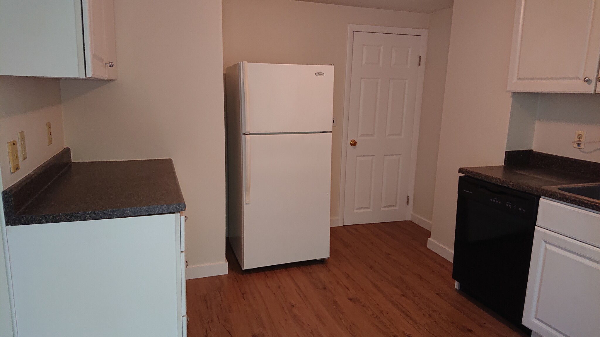 Kitchen - 125 Central St
