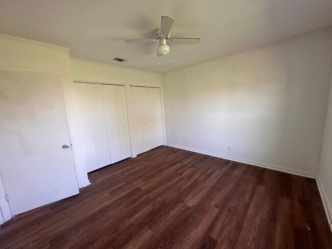 Building Photo - 850 County Road 218,