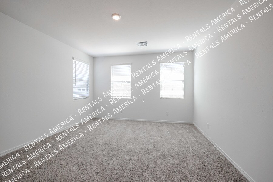 Building Photo - 9344 E Spiral Ave