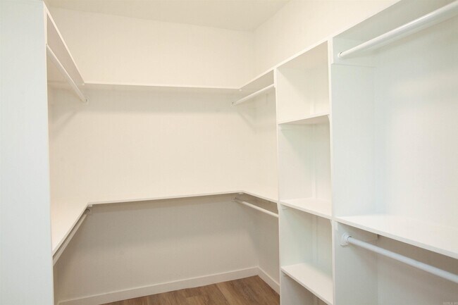 Building Photo - 116 Beechwood St