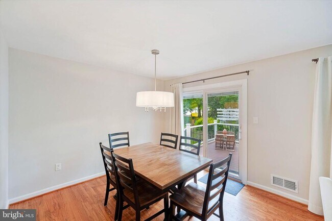 Building Photo - 12029 Cheviot Dr