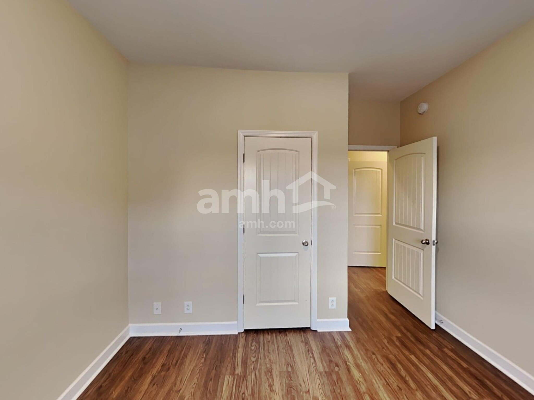 Building Photo - 3023 Holderwood Dr