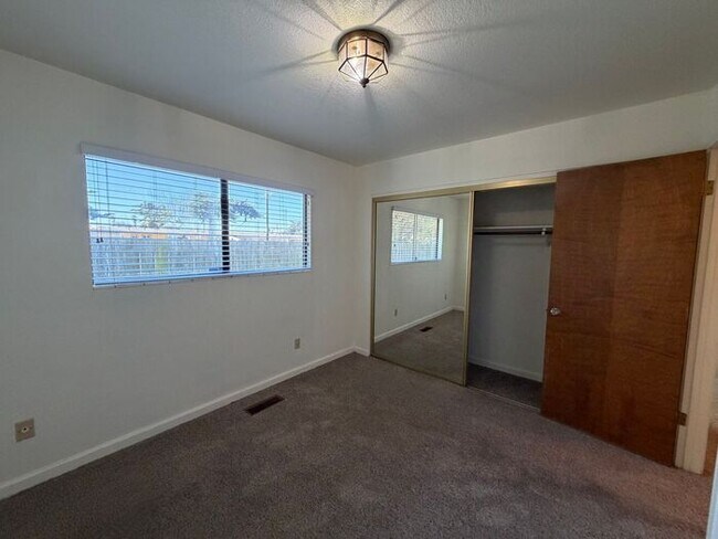 Building Photo - Lovely home in Marina available March 16, 2026!