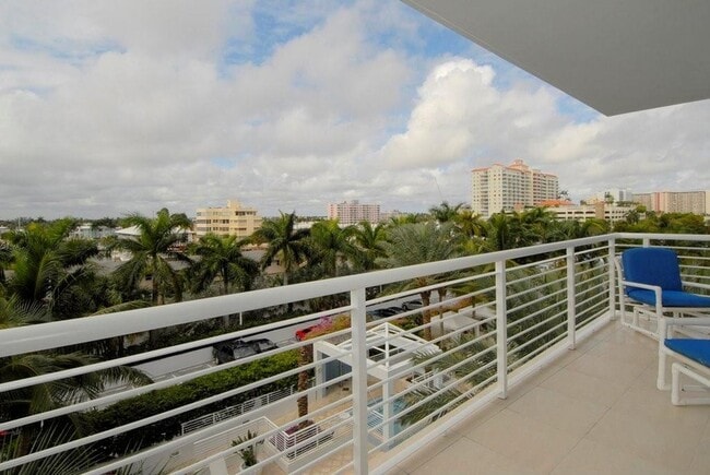 Building Photo - 2821 N Ocean Blvd