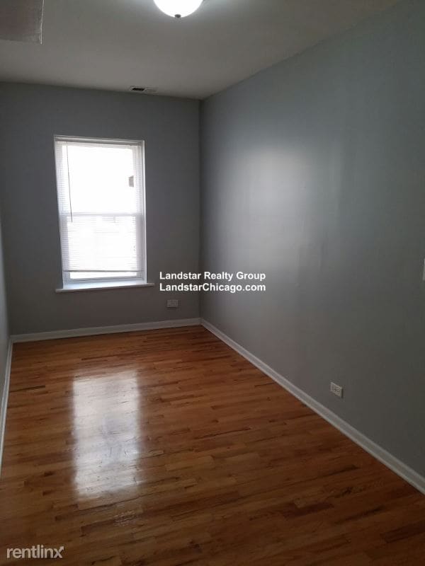 Building Photo - 4500 N Malden St