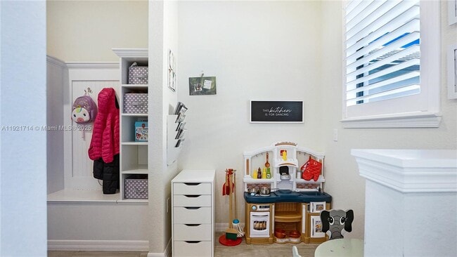 Building Photo - 8605 Patron Ln