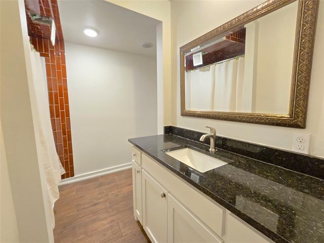 Building Photo - 2126 Ramsey Ave