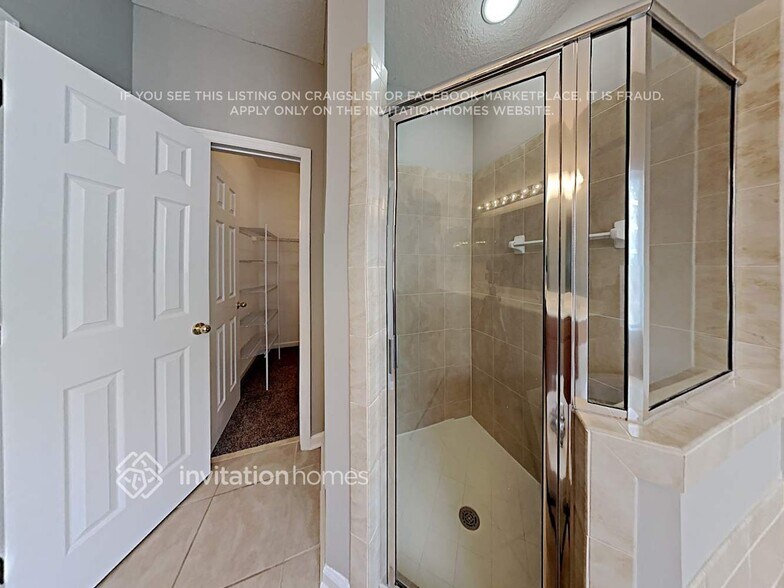 Building Photo - 534 Roserush Ln