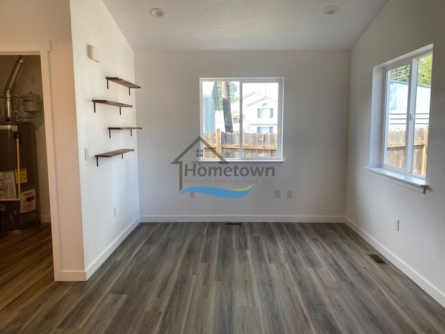 Building Photo - 2 Bedroom 1 Bath House Built in 2022 Avail...