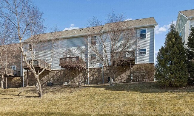 Building Photo - 6806 S 182nd Ct