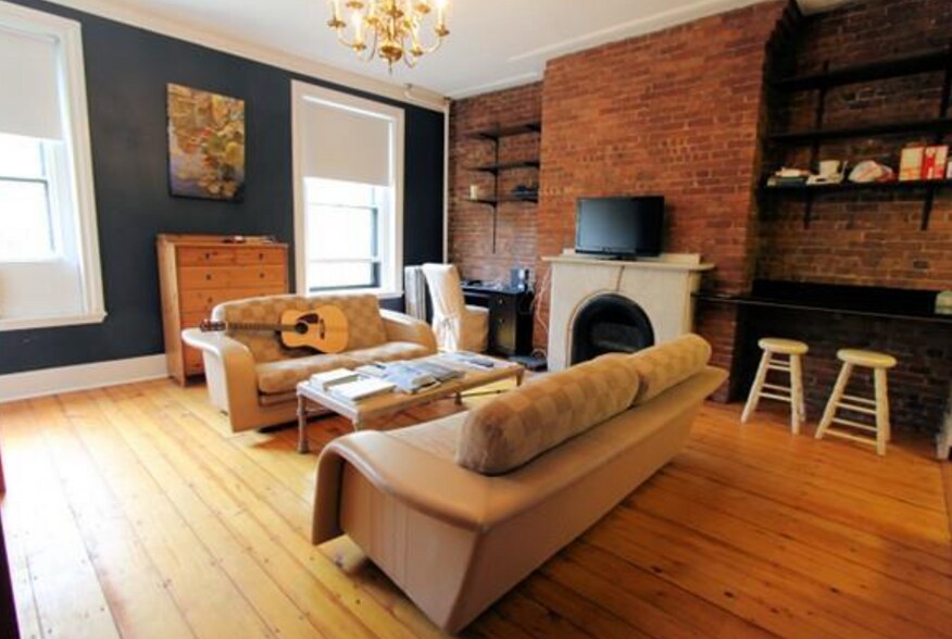 Building Photo - 85 Marlborough St