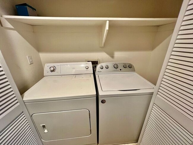 Building Photo - Welcome to this beautiful 3-bedroom, 2-bathroom condo in the desirable Avalon at Eagles Crossing