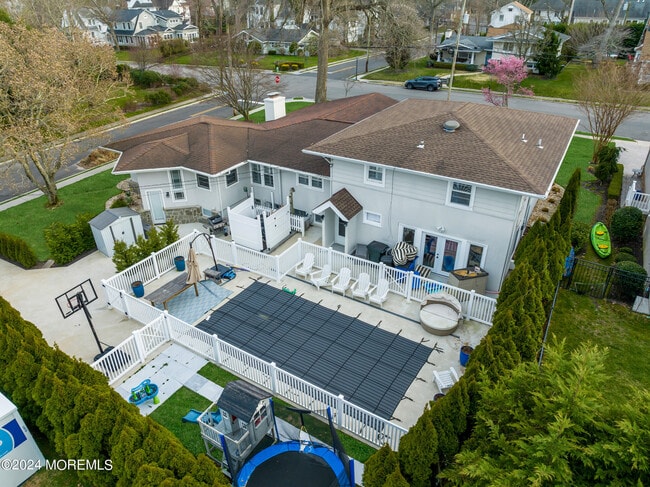 Building Photo - 201 Buttermere Ave