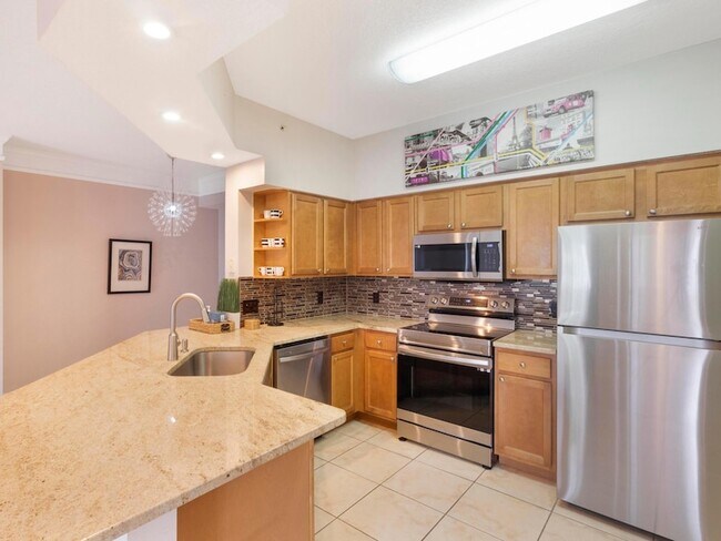 Building Photo - 9309 Myrtlewood Cir W