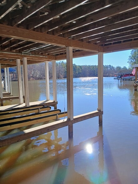 Building Photo - 3317 Birdsong Rd