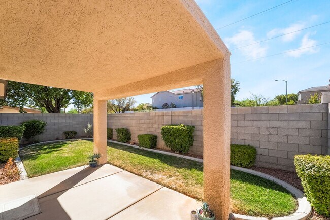 Building Photo - 2141 Hidden Ranch Terrace